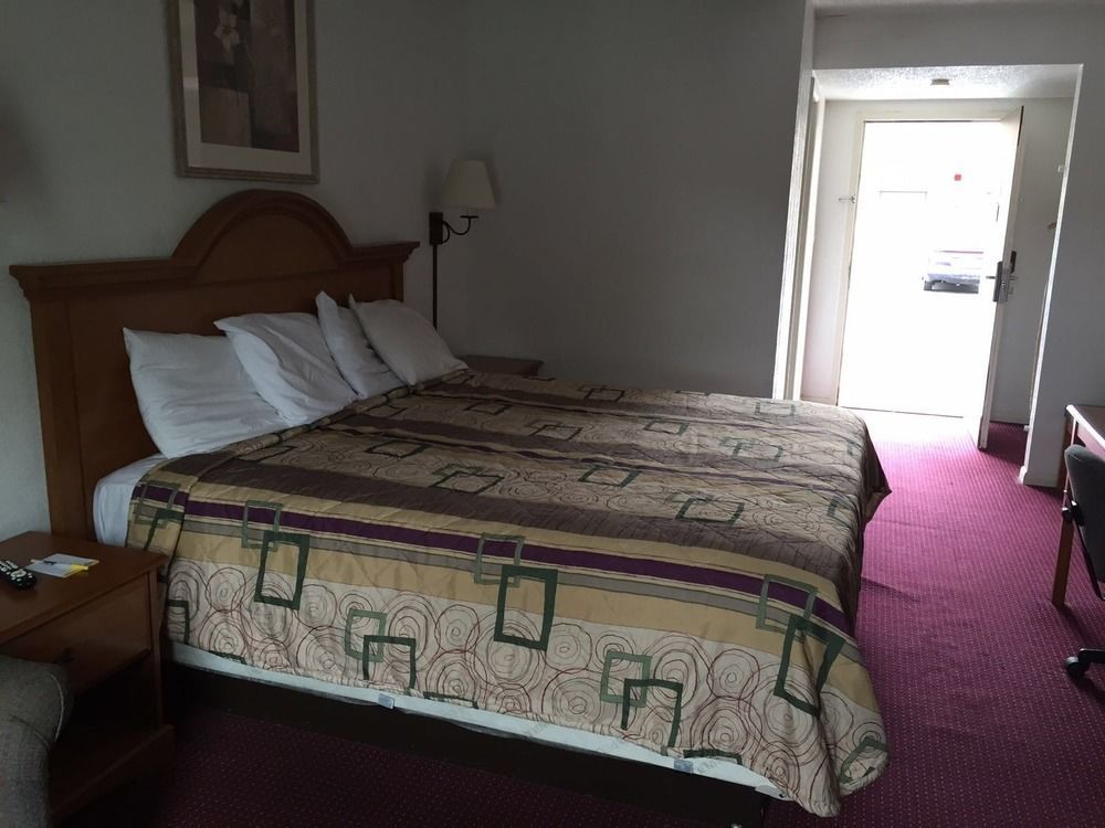 Econo Lodge Franklin Eksteriør billede